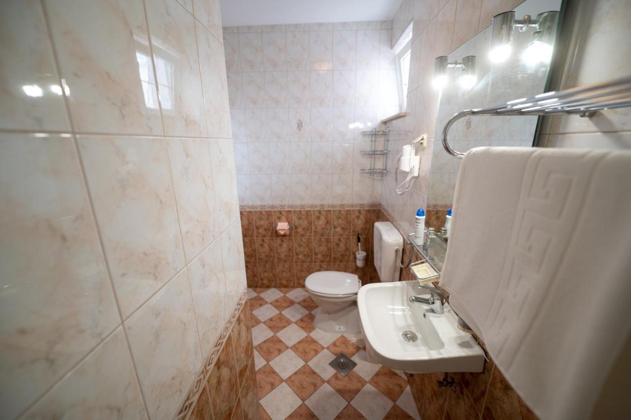 Apartmani Marin No1. Vodice Exterior photo
