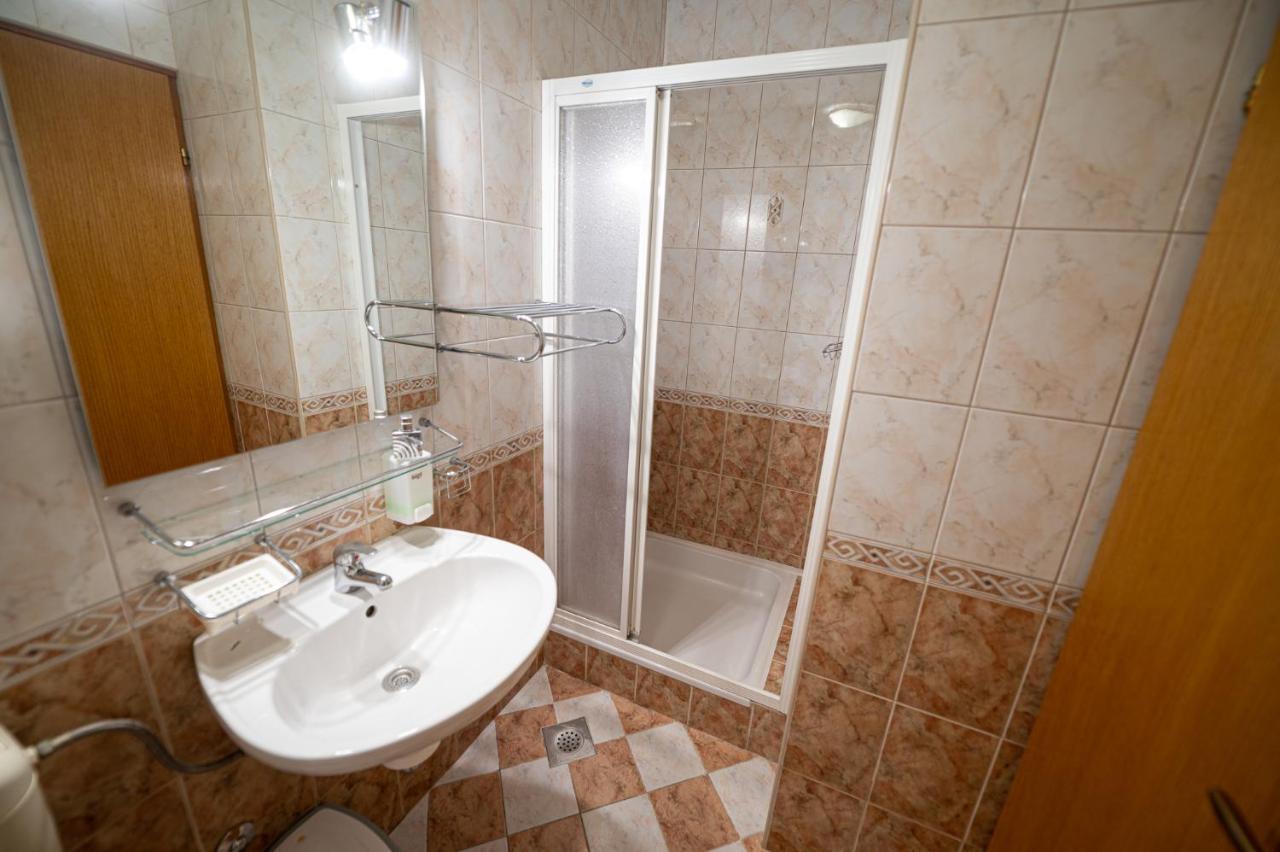 Apartmani Marin No1. Vodice Exterior photo